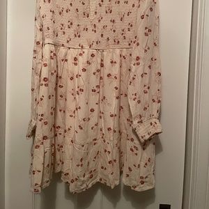 American Eagle Long Sleeved Mini-Dress in Cream with floral pattern - Size Small